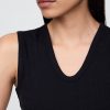 Transparentes, modernes Rippen-Tanktop Transparentes, modernes Rippen-Tanktop