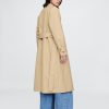 Trenchcoat mit Symbol