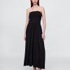 Trägerloses Maxikleid