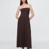 Trägerloses Maxikleid