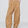 Twill-Fasshose mit mittelhohem Bund Twill-Fasshose mit mittelhohem Bund