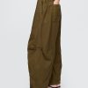 Twill-Fasshose mit mittelhohem Bund Twill-Fasshose mit mittelhohem Bund