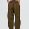 Twill-Fasshose mit mittelhohem Bund Twill-Fasshose mit mittelhohem Bund
