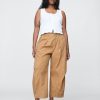 Twill-Fasshose mit mittelhohem Bund Twill-Fasshose mit mittelhohem Bund