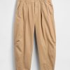 Twill-Fasshose mit mittelhohem Bund Twill-Fasshose mit mittelhohem Bund