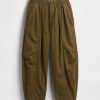 Twill-Fasshose mit mittelhohem Bund Twill-Fasshose mit mittelhohem Bund