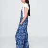 Ultraweicher Denim-Latzhose im Hufeisendesign